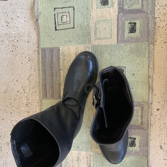 Frye Veronica Short/harness boot Women’s size 10 - Picture 2 of 11